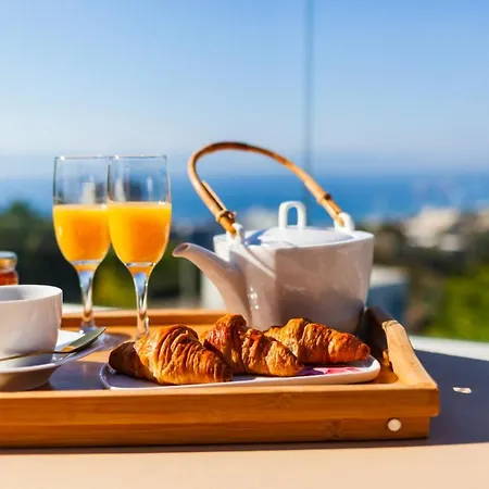 Apartment Flyviewflatsblue Privatehottub With Seaview