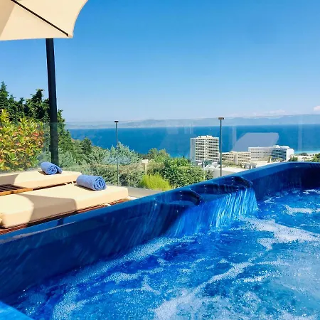 Flyviewflatsblue Privatehottub With Seaview Daire