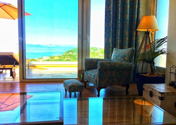 Flyviewflatsblue Privatehottub With Seaview 公寓 *