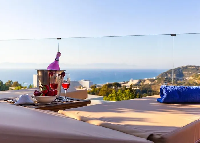 Flyviewflatsblue Privatehottub With Seaview